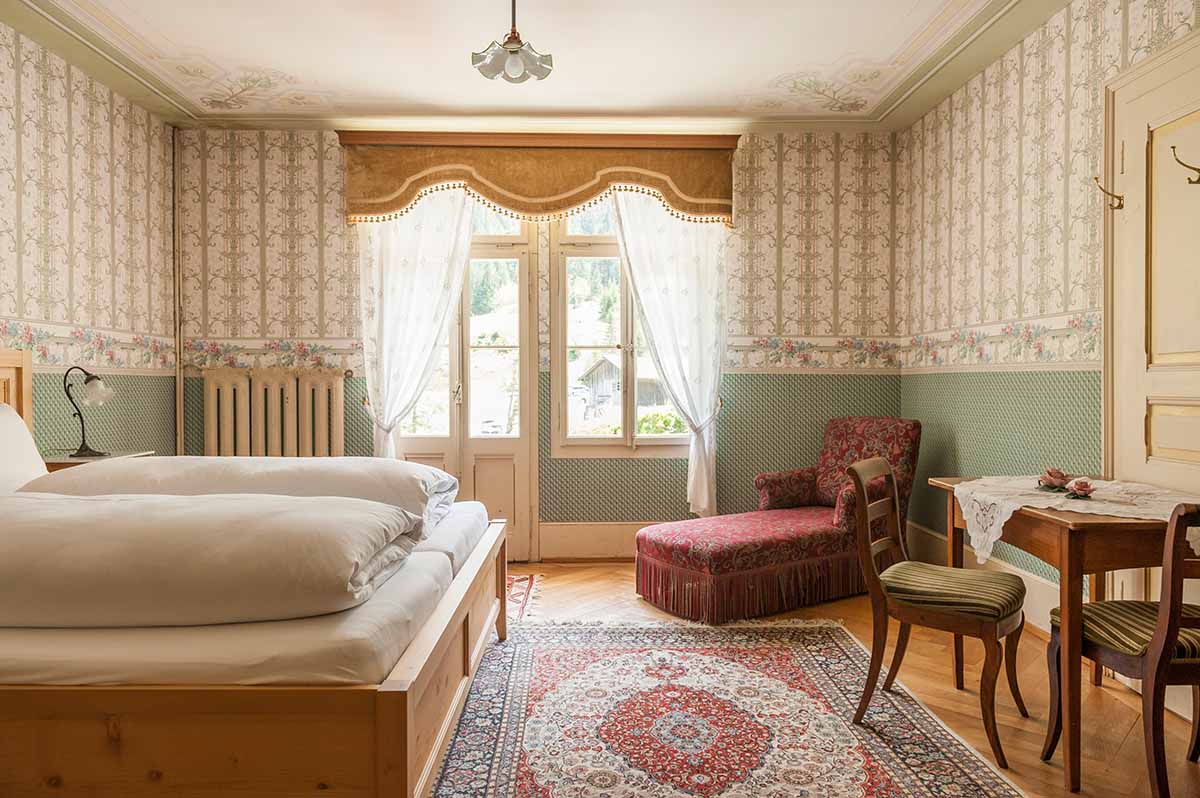 Hotel Rosenlaui im Haslital bei der berühmten Rosenlauischlucht im Haslital zwischen Meiringen und Grindelwald – Ein Portrait